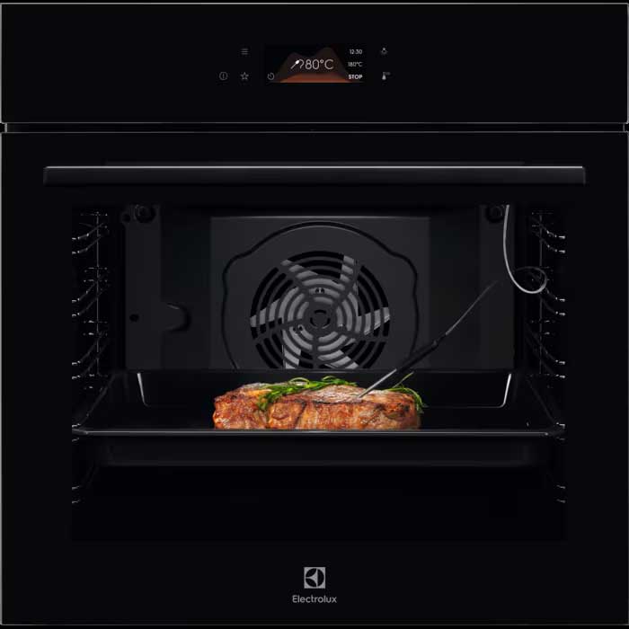 Духовой шкаф Electrolux LOE 8P39Z MealAssist 700 черный фото