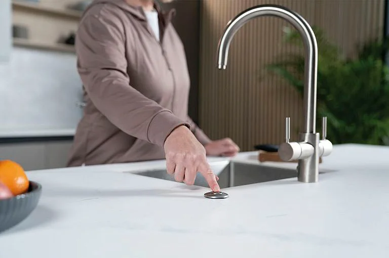 Измельчитель пищевых отходов In Sink Erator Evolution Plus 750 80375T-ISE фото