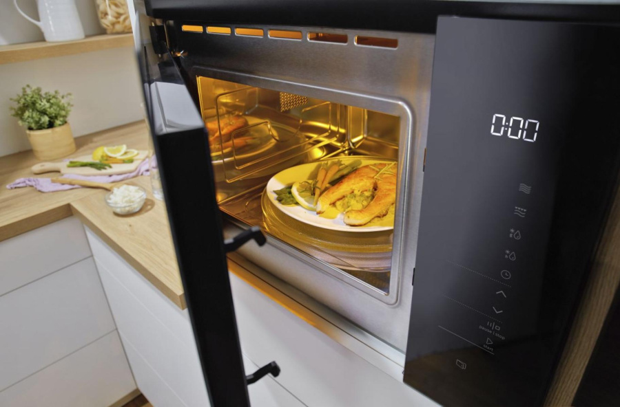 Микроволновая печь Gorenje BMI251SG3BG встр. черный фото
